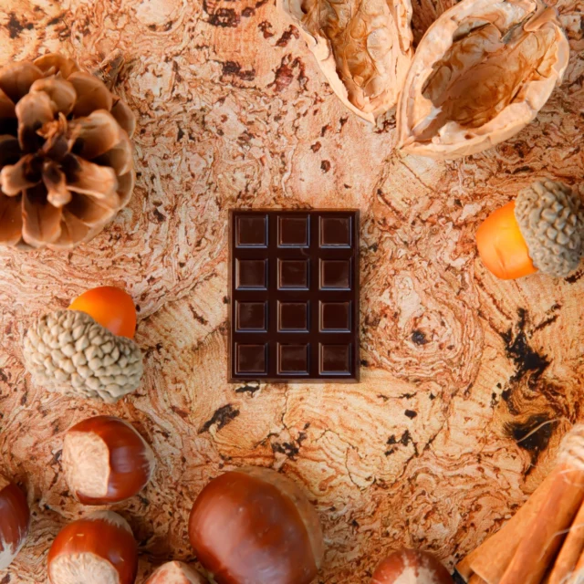 Si simple mais si gourmand ! On aborde le week-end en douceur en dégustant un petit Napolitain pour nous remettre de notre semaine 🍂

#chocolaterieduplessis #napolitain #gourmandise #chocolate #foodie #chocoaddict